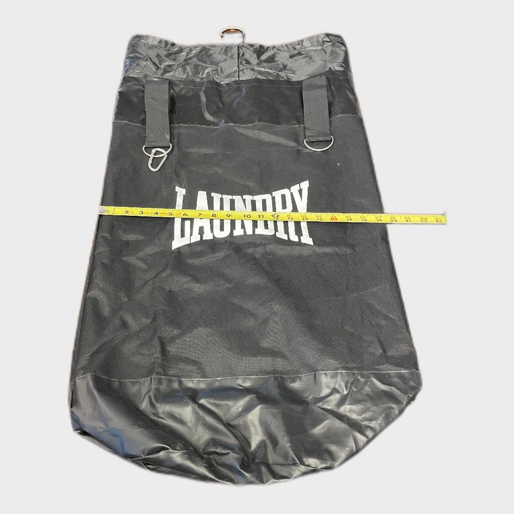 Suck UK Punching Bag Laundry Hamper 70L Black Boxing Sack Dorm Gym Storage - Picture 8 of 13